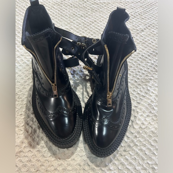 Burberry Buckled Leather Brogue Ankle Boots Size 40 - Picture 5 of 8